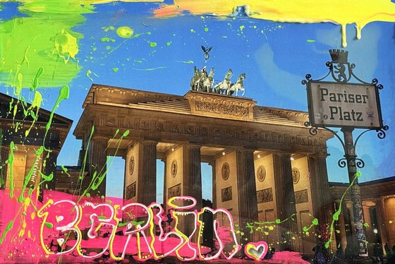 Brandenburger Tor – Pariser Platz – light-reactive painting by Maresa Puls (Berlin, 2025)